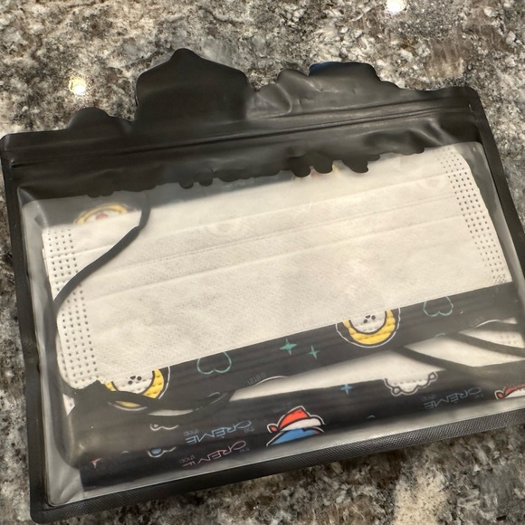 K-POP BTS Crème Shop Covid Face Masks (10 in total between the two bags) - Picture 4 of 5